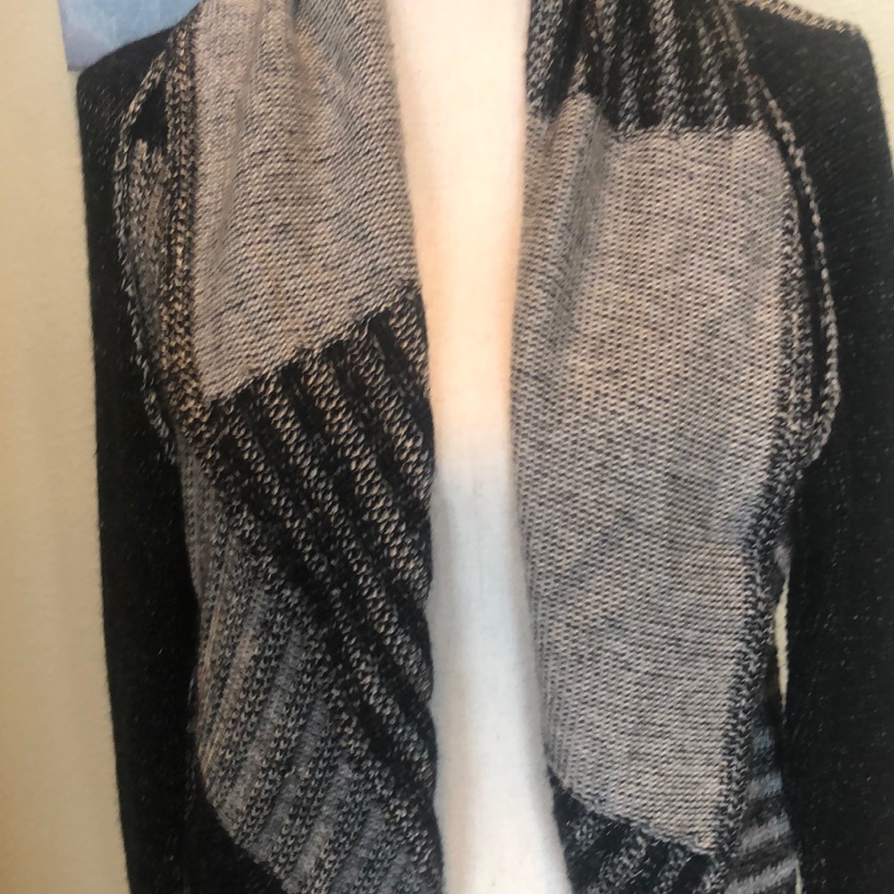 Cabi Patchwork Circle Black & Gray Cardigan Sweat… - image 4